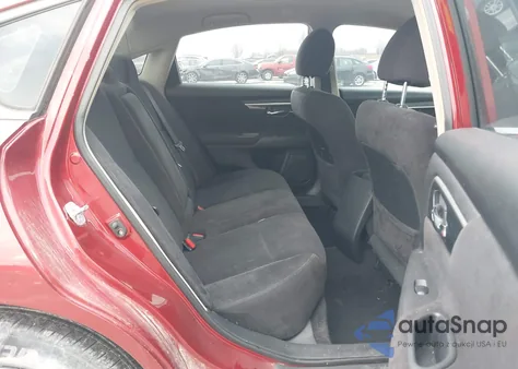 2013 Nissan Altima 2.5 S z USA, uszkodzony, nr VIN 1N4AL3AP4DC146601